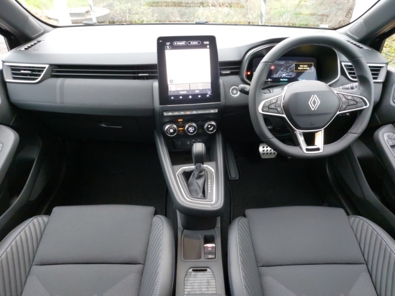 Used Renault Clio 2025 for sale - 76906574: Photo 2