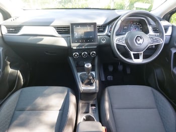 Used Renault Captur 2022 for sale - 75424120: Photo