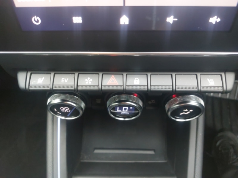 Used Renault Clio 2025 for sale - 76052489: Photo 14