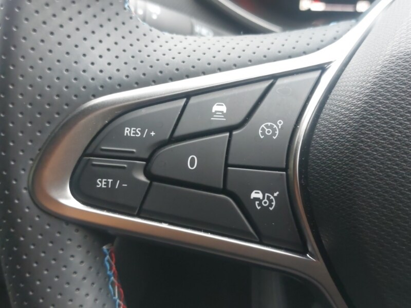 Used Renault Clio 2025 for sale - 76052489: Photo 17