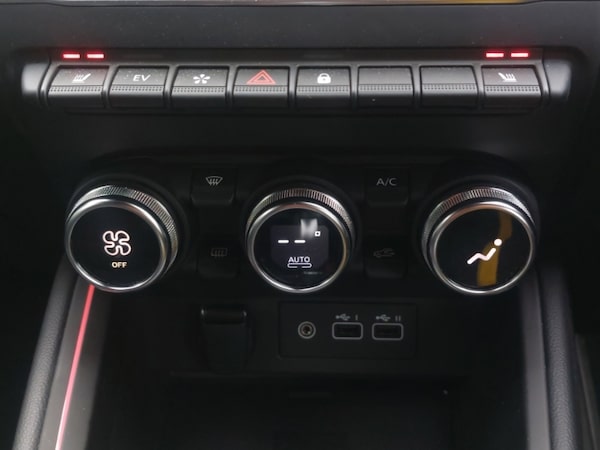 Used Renault Clio 2023 for sale - 76343356: Photo 17