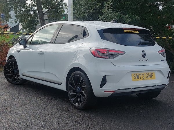 Used Renault Clio 2023 for sale - 76343356: Photo 3