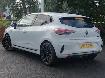 Used Renault Clio 2023 for sale - 76343356: Photo 3