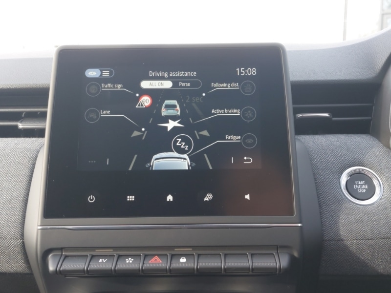 Used Renault Clio 2025 for sale - 77977509: Photo 11