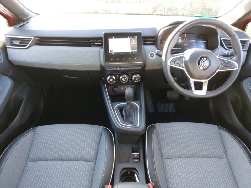 Used Renault Clio 2024 for sale - 78032637: Photo 2