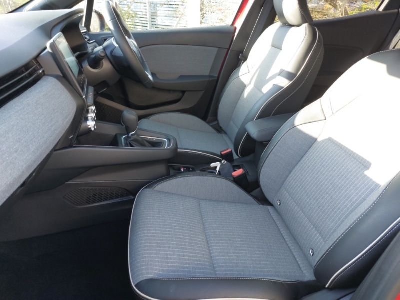 Used Renault Clio 2024 for sale - 78032637: Photo 5