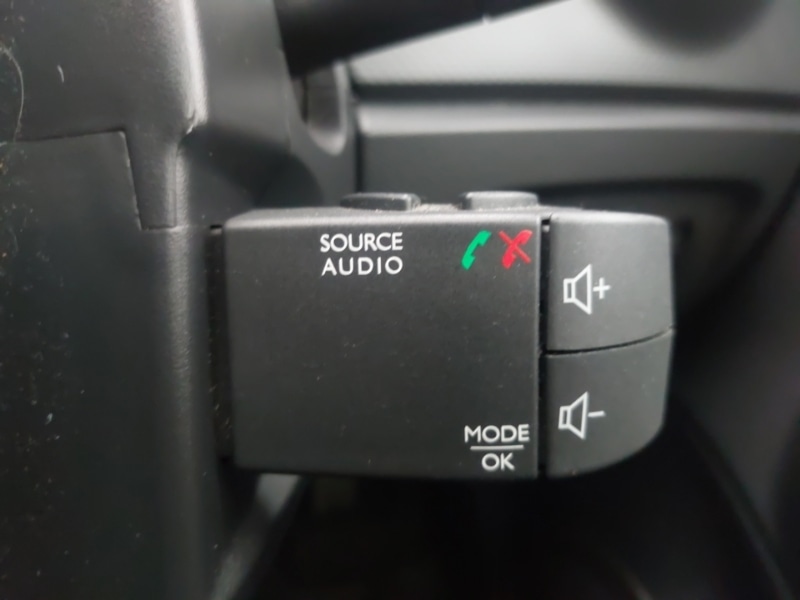 Used Renault Captur 2013 for sale - 77126127: Photo 15