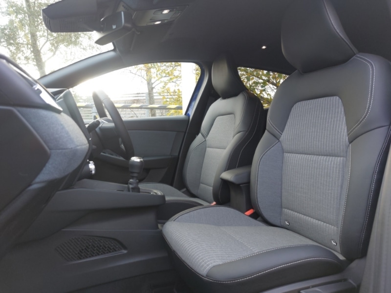 Used Renault Clio 2025 for sale - 76893410: Photo 5