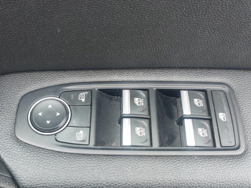 Used Renault Captur 2023 for sale - 78183702: Photo 13