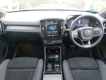 Used Volvo XC40 2024 for sale - 77466518: Photo