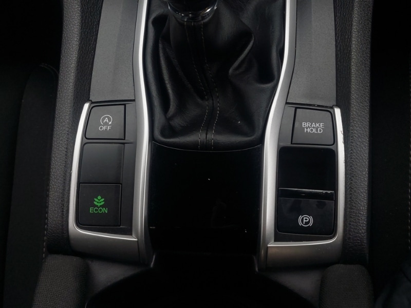 Used Honda Civic 2018 for sale - 76834232: Photo 15