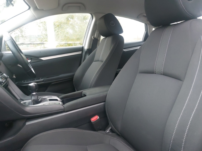 Used Honda Civic 2018 for sale - 76834232: Photo 5