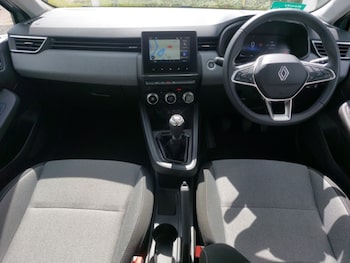 Used Renault Clio 2025 for sale - 79393511: Photo