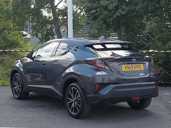 Used Toyota C-HR 2019 for sale - 79368161: Photo