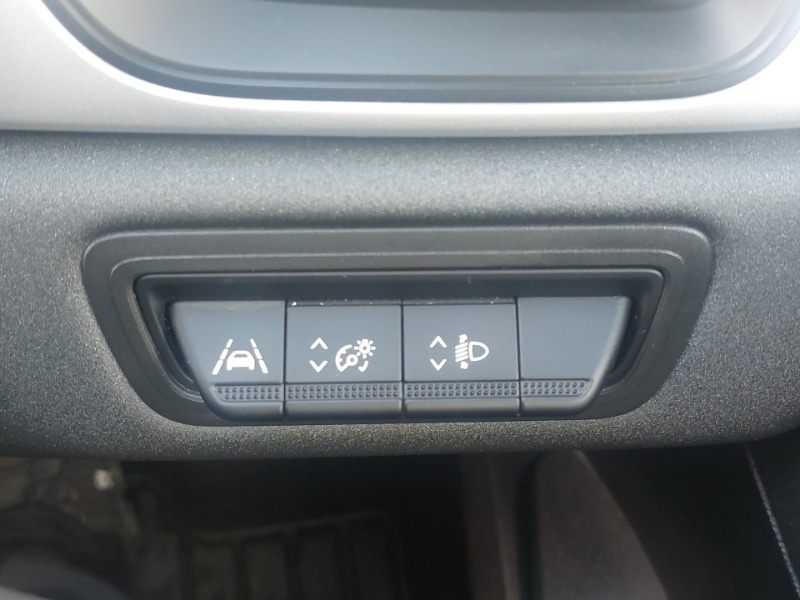 Used Renault Captur 2023 for sale - 78225108: Photo 14