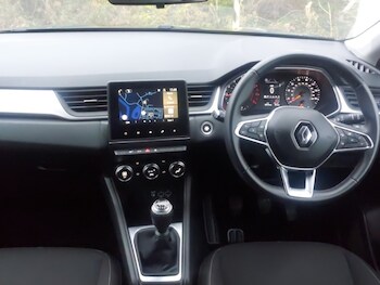 Used Renault Captur 2022 for sale - 77324903: Photo