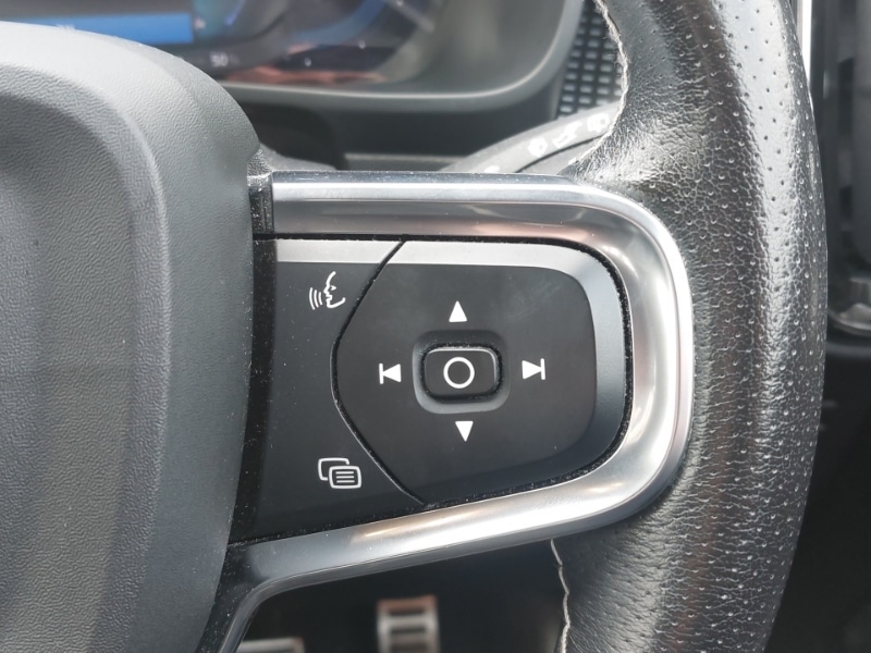 Used Volvo XC40 2021 for sale - 77933150: Photo 16