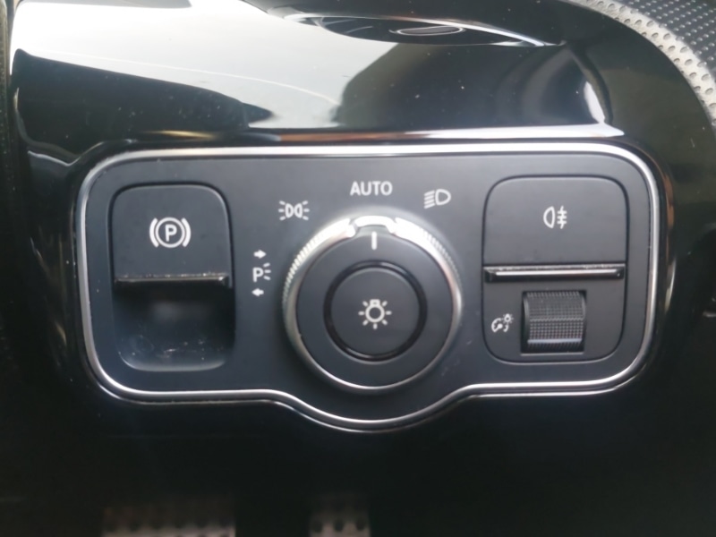 Used Mercedes-Benz A-Class 2018 for sale - 78093497: Photo 18