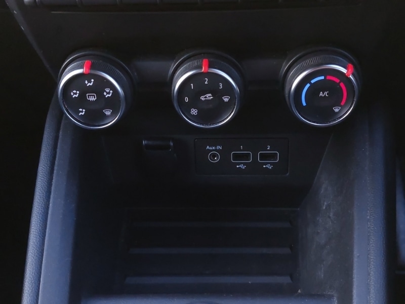 Used Renault Clio 2020 for sale - 77189795: Photo 15