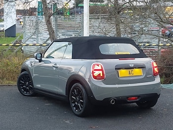 Used MINI Convertible 2019 for sale - 77209124: Photo