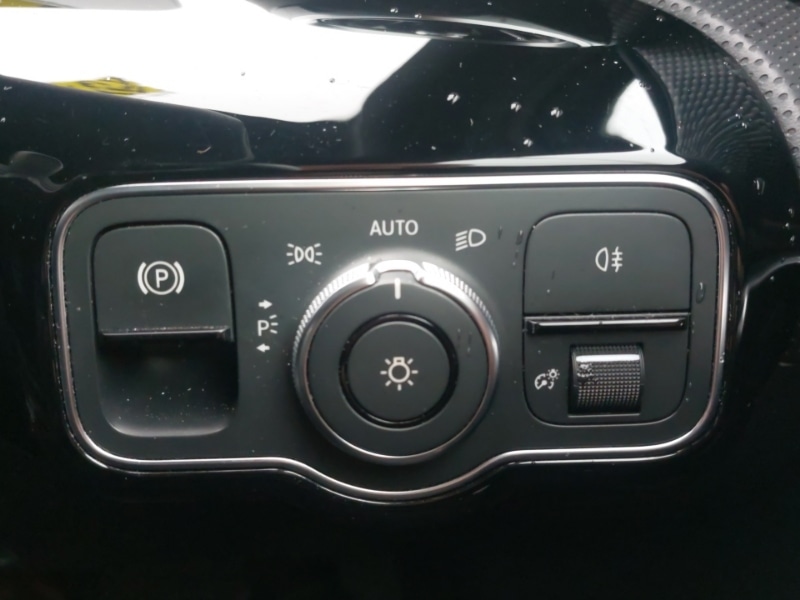 Used Mercedes-Benz A-Class 2018 for sale - 77272876: Photo 16