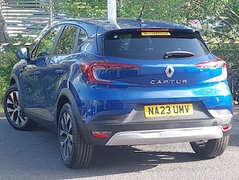 Used Renault Captur 2023 for sale - 79242933: Photo