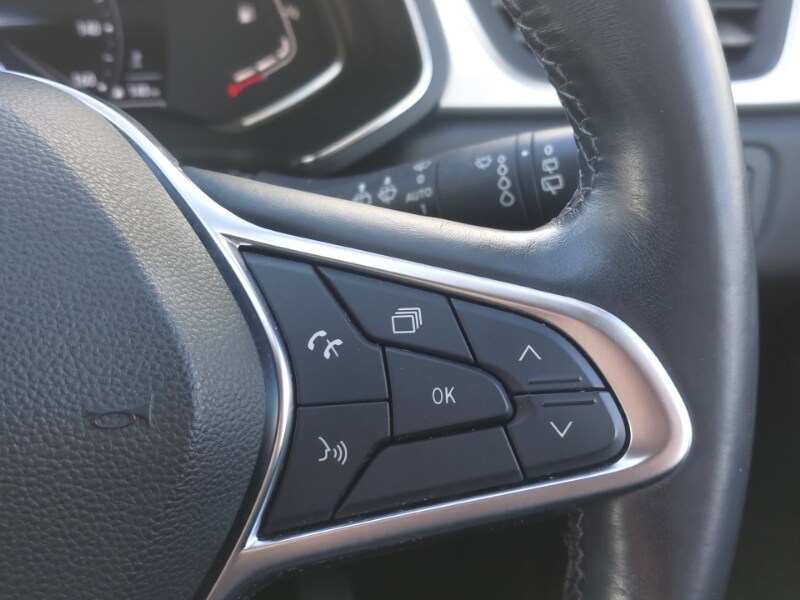 Used Renault Captur 2021 for sale - 77975085: Photo 16