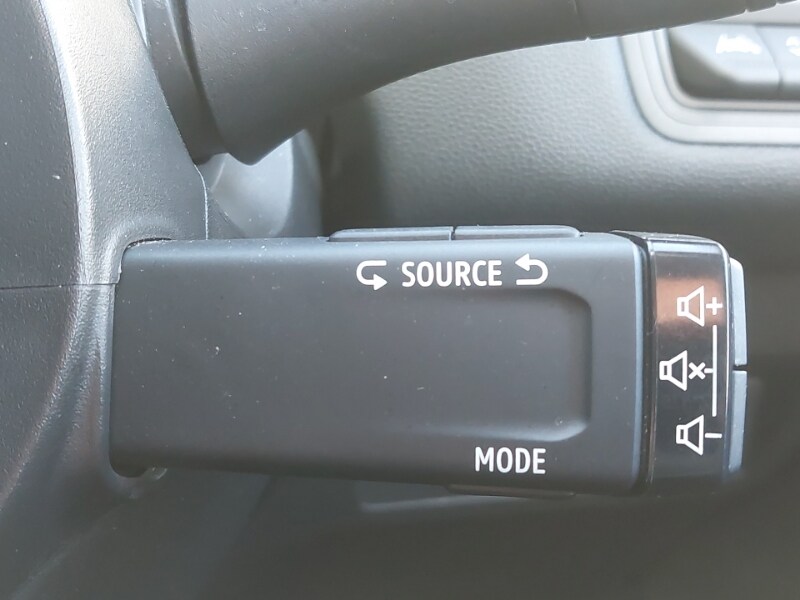 Used Renault Captur 2021 for sale - 77975085: Photo 18