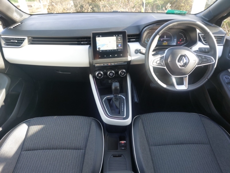 Used Renault Clio 2023 for sale - 77837445: Photo 2