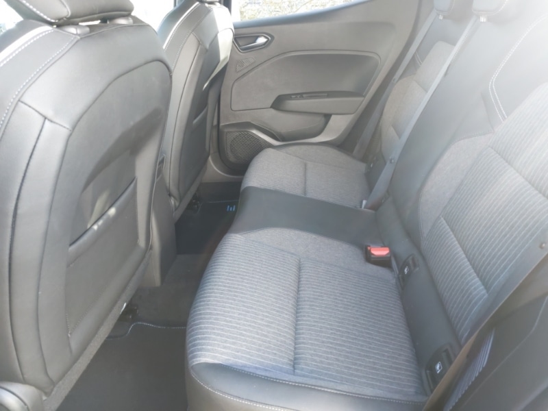 Used Renault Clio 2023 for sale - 77837445: Photo 6