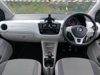 Used Volkswagen up! 2016 for sale - 79525565: Photo