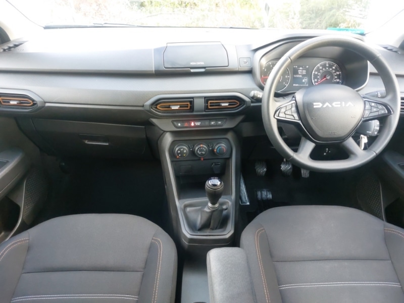 Used Dacia Sandero Stepway 2023 for sale - 76630604: Photo 2