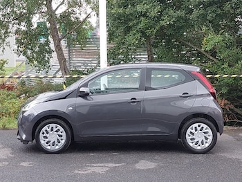 Used Toyota AYGO 2021 for sale - 79433011: Photo
