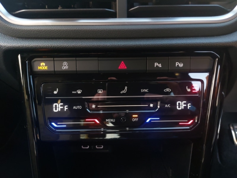 Used Volkswagen T-Roc 2022 for sale - 76983139: Photo 14