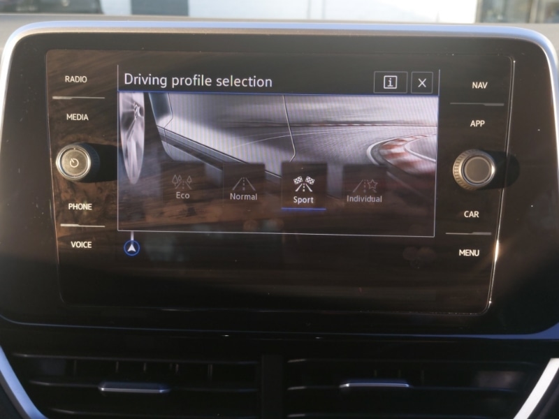 Used Volkswagen T-Roc 2022 for sale - 76983139: Photo 17