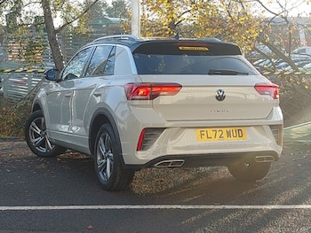 Used Volkswagen T-Roc 2022 for sale - 76983139: Photo