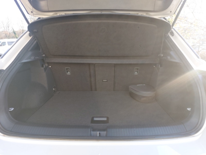 Used Volkswagen T-Roc 2022 for sale - 76983139: Photo 8