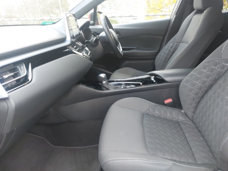 Used Toyota C-HR 2021 for sale - 76906975: Photo 5