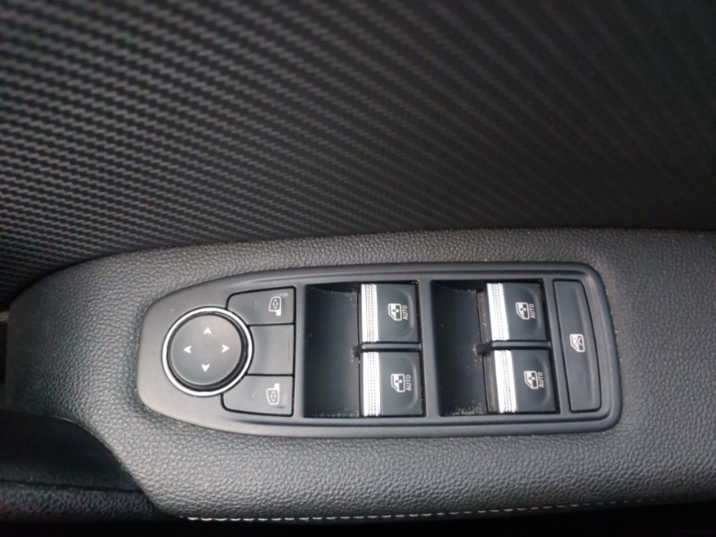 Used Renault Captur 2023 for sale - 76321360: Photo 13