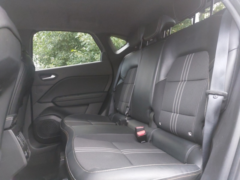 Used Renault Captur 2023 for sale - 76321360: Photo 6