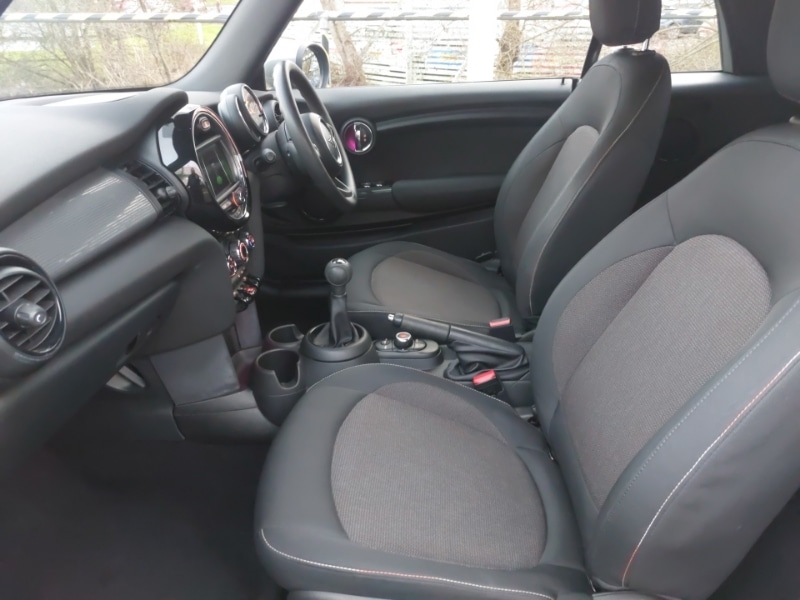 Used MINI Convertible 2019 for sale - 78065692: Photo 5