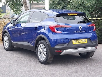 Used Renault Captur 2022 for sale - 75701908: Photo