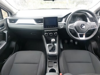 Used Renault Captur 2021 for sale - 75718628: Photo