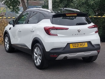 Used Renault Captur 2021 for sale - 75718628: Photo