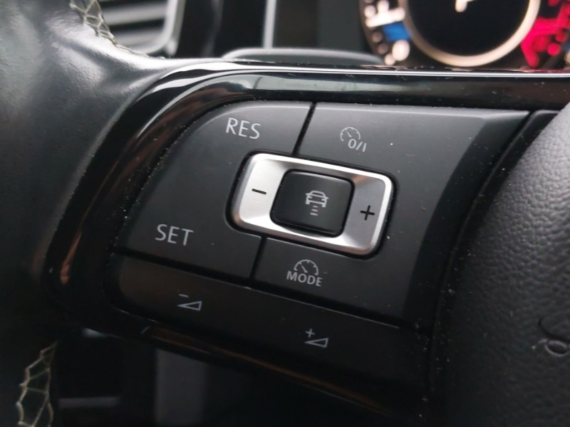 Used Volkswagen Golf 2018 for sale - 76548770: Photo 15