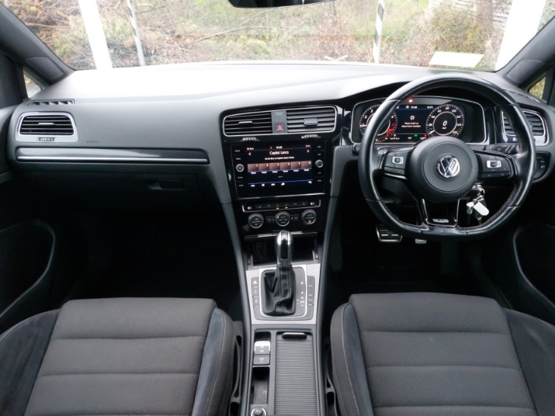 Used Volkswagen Golf 2018 for sale - 76548770: Photo 2