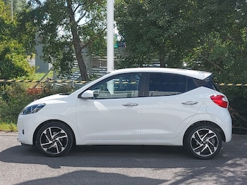 Used Hyundai i10 2023 for sale - 79368160: Photo