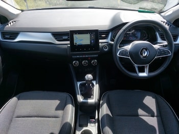 Used Renault Captur 2023 for sale - 79493145: Photo