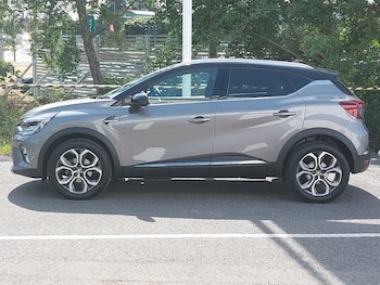 Used Renault Captur 2023 for sale - 79493145: Photo