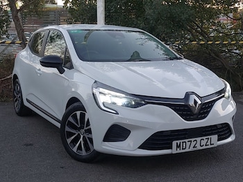 Used Renault Clio 2022 for sale - 76606245: Photo